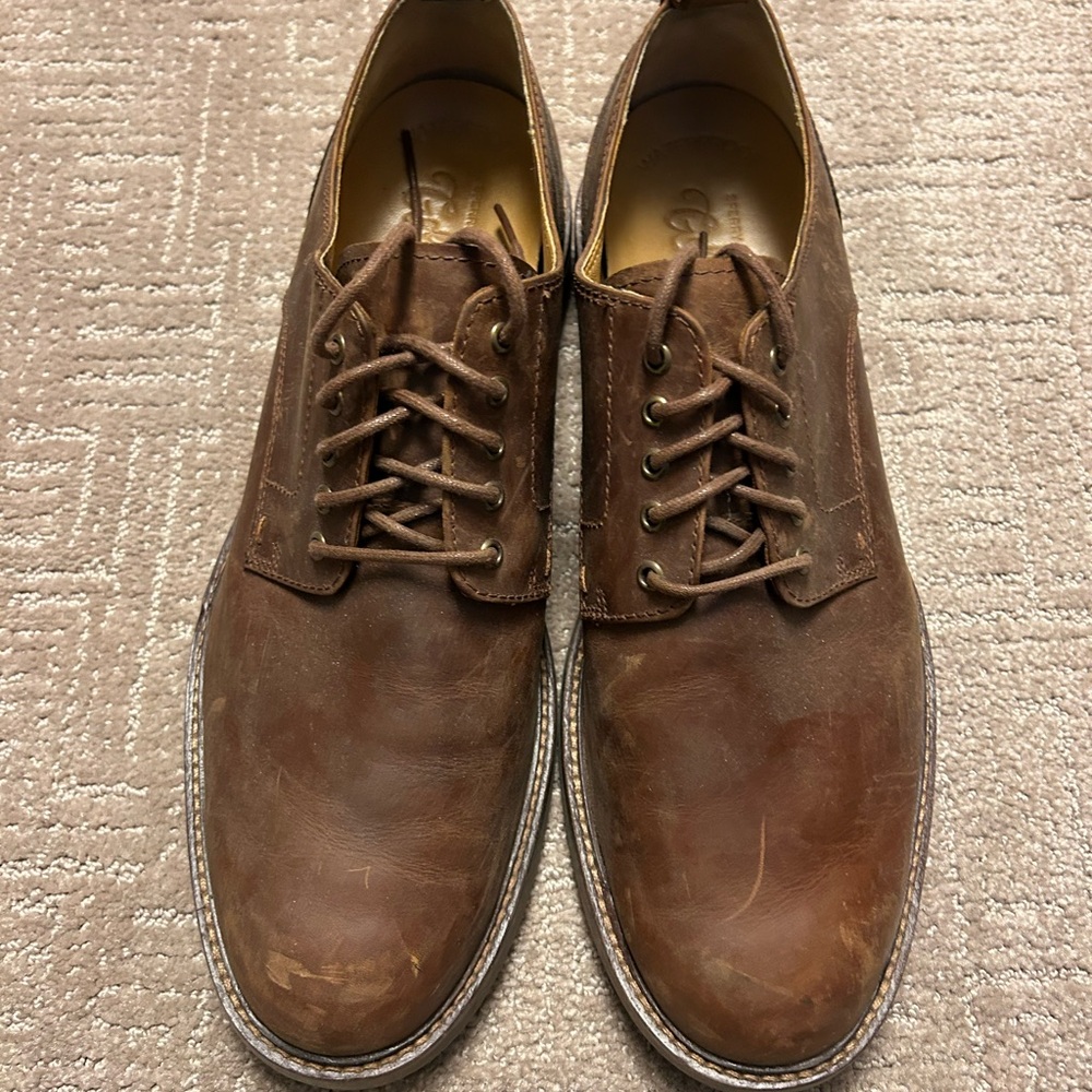 Classic Brown Men's Oxford Shoes